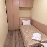 аpartment - Free Street Parking & Self Check - In, Two Bedrooms *