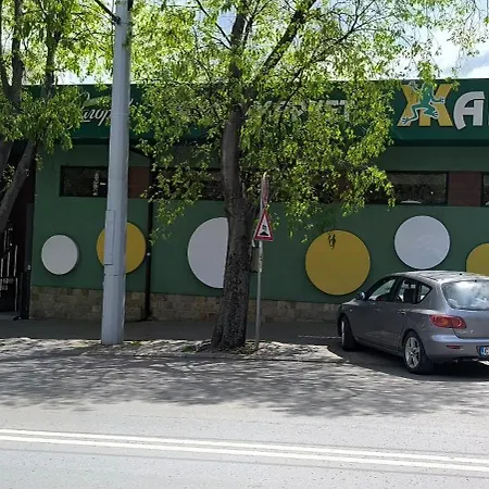 аpartment - Free Street Parking & Self Check - In, Two Bedrooms *
