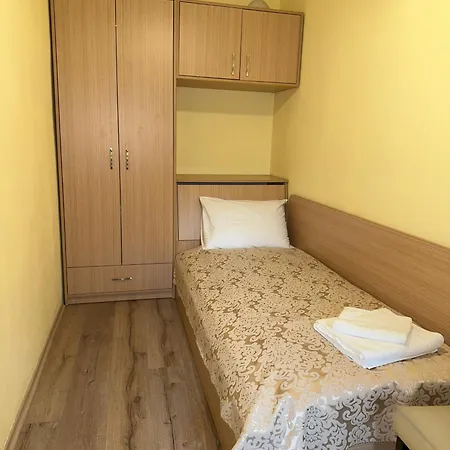 Apartamento аpartment - Free Street Parking & Self Check - In, Two Bedrooms *