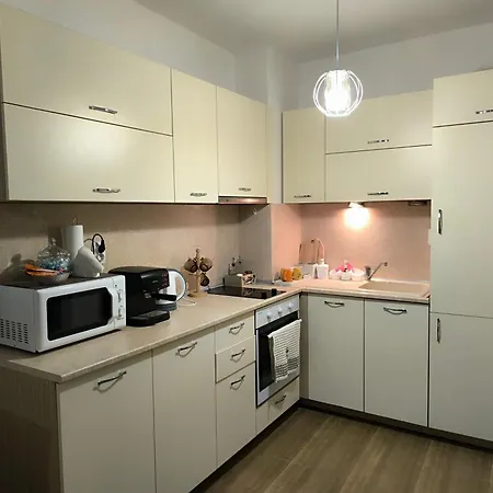 شقة аpartment - Free Street Parking & Self Check - In, Two Bedrooms *
