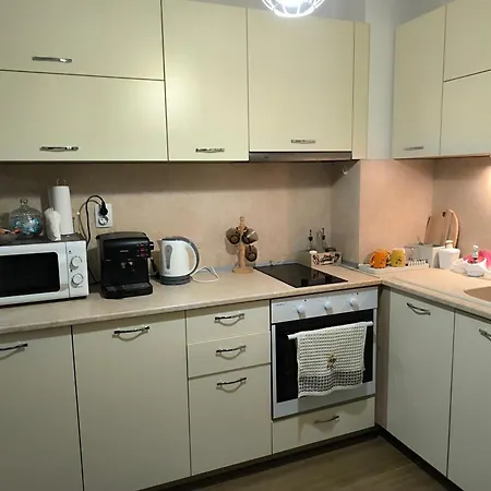 аpartment - Free Street Parking & Self Check - In, Two Bedrooms شقة *