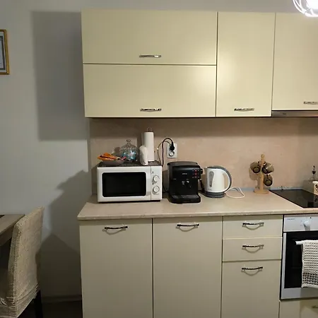 аpartment - Free Street Parking & Self Check - In, Two Bedrooms شقة *