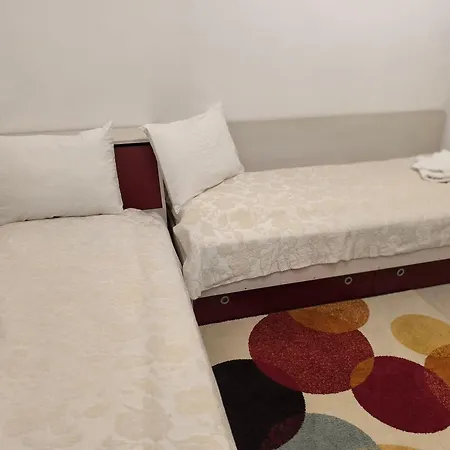 Apartamento аpartment - Free Street Parking & Self Check - In, Two Bedrooms