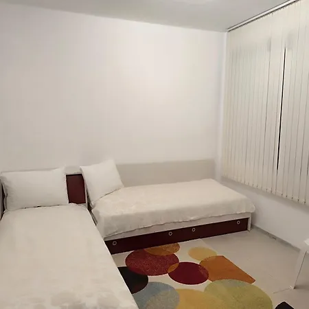 Apartamento аpartment - Free Street Parking & Self Check - In, Two Bedrooms