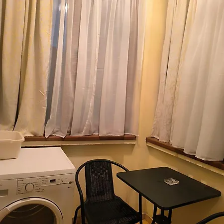 аpartment - Free Street Parking & Self Check - In, Two Bedrooms